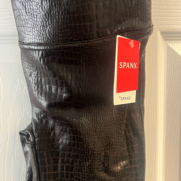 Espresso faux leather leggings - Picture 2 of 3